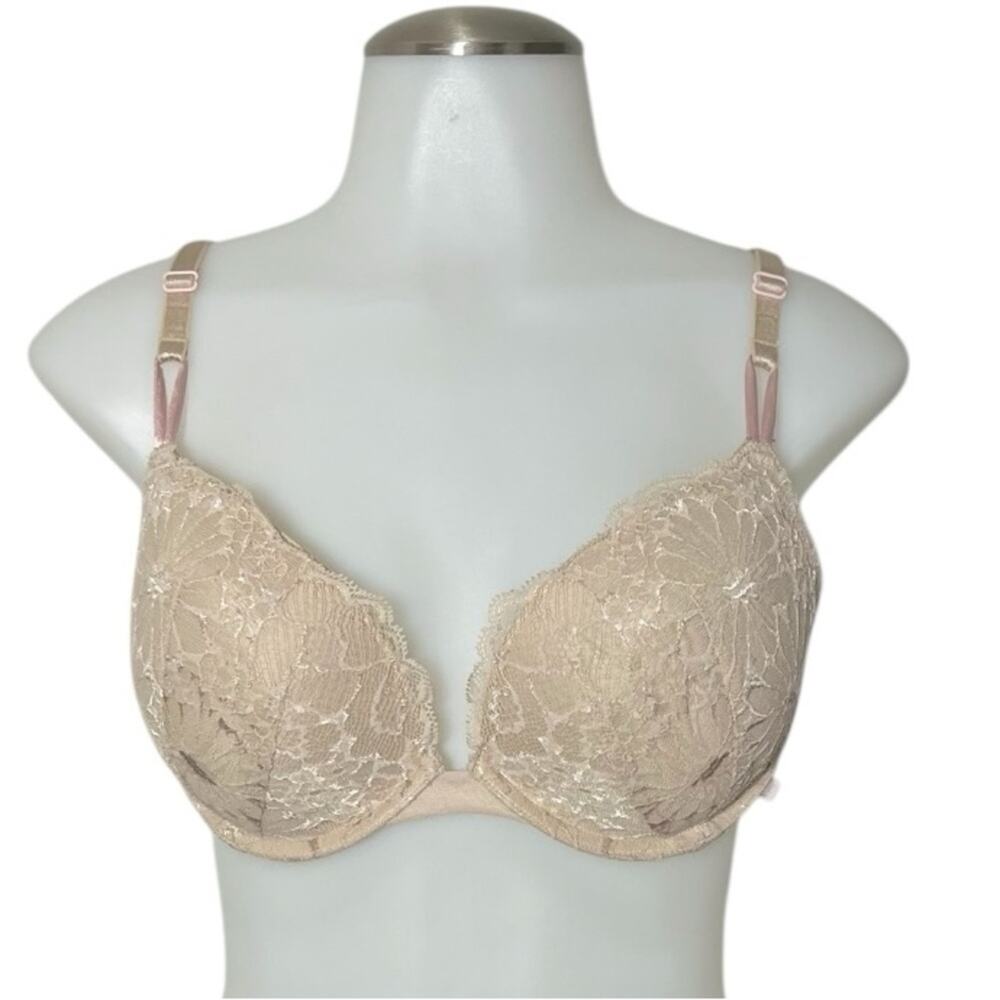 34D Victoria’s Secret cream nude Lace Push Up Bra